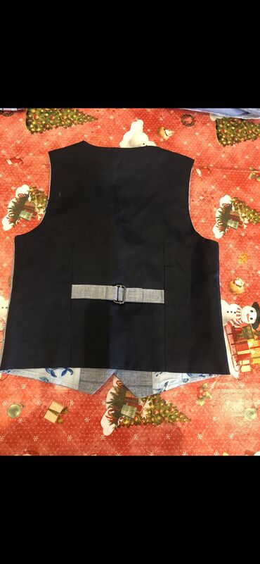 Dəstlər: Brend jiletkalar next ve bashqa brendler,3-4 yasha,10 azn — 3