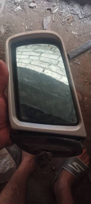 Yanacaq sistemləri: Sol, Mercedes-Benz Cesqa, 1997 il, Almaniya, Ünvandan götürmə