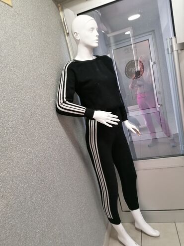 adidas sleek: Adidas, M (EU 38), Jednobojni, bоја - Crna