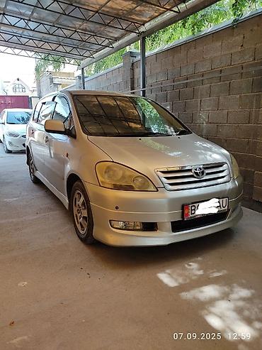 Транспорт: Toyota Ipsum: 2003 г., 2.4 л, Автомат, Бензин, Минивэн — 4
