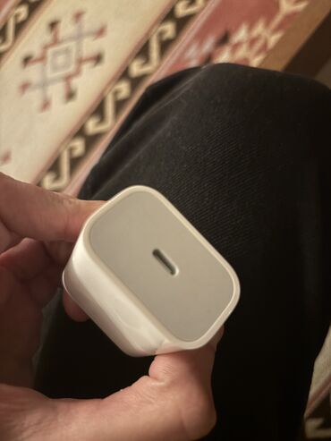 Adapterlər: Adapter Apple, 20 Vt, Yeni