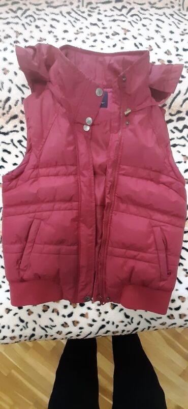 ucuz qadin kurtkalari: Женская куртка M (EU 38), цвет - Красный