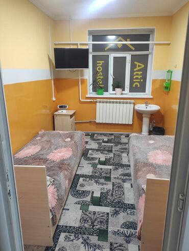 Посуточная аренда домов: 170 м², 5 комнат, Утепленный, Бронированные двери, Балкон застеклен — 3