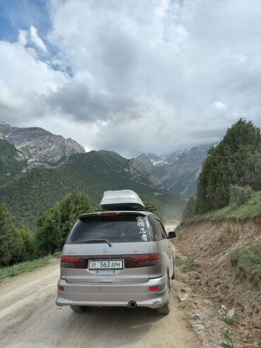 Toyota: Toyota Estima: 2003 г., Минивэн — 5