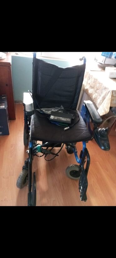 прокат инвалидных колясок в баку: Əlil kalyasqası. 2200 dollara alınıb. 1000 dollara satılır