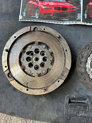 prodajamotora.rs: ZAMAJAC I SET KVACILA M57 E60 ZA BMW 525, 330, 530 OD 2003. DO 2010 — 2