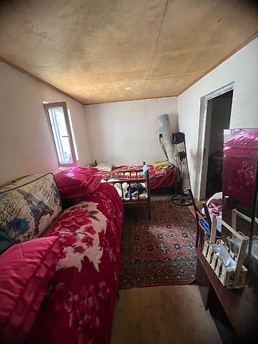 Həyət evləri və villalar: 4 otaqlı, 80 kv. m, Orta təmir — 10