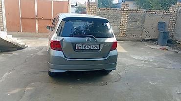 Продажа авто: Honda Fit: 2005 г., 1.3 л, Вариатор, Бензин, Хэтчбэк — 6