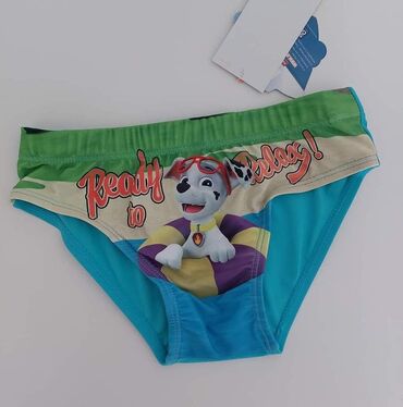 Ostala dečija odeća: Dečiji kupaći kostimi
Cena 1150 din — 16