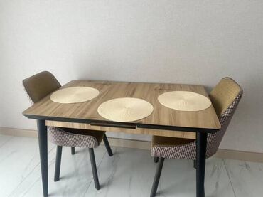 Arıqlama aparatları: Mətbəx üçün, İşlənmiş, Kvadrat masa, 4 stul