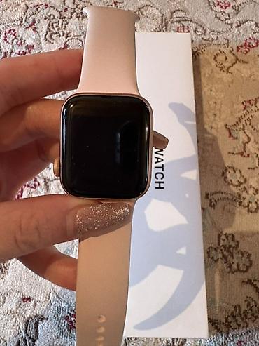iphone whatch: Məhsul: Apple Watch (kvadrat ekranlı model) Rəng: Qızılı korpus, açıq — 1