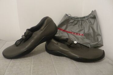 bež bluza: Shoes, Prada, size - 45