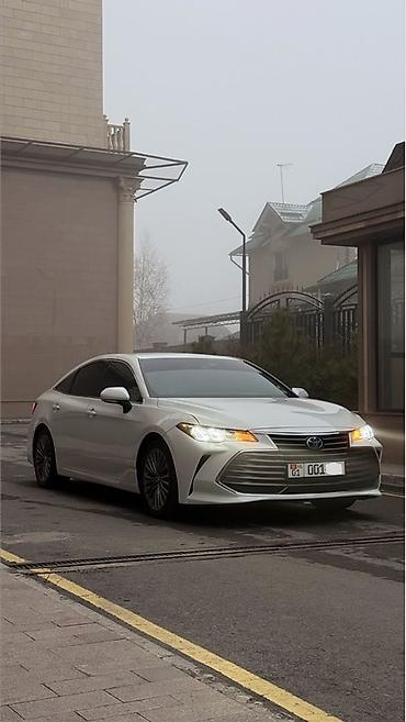 Toyota: Toyota Avalon: 2019 г., 2.5 л, Автомат, Гибрид, Седан — 2