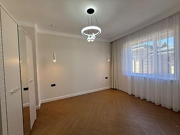 центральная улица: 230 м², 6 комнат и более, С подселением — 8