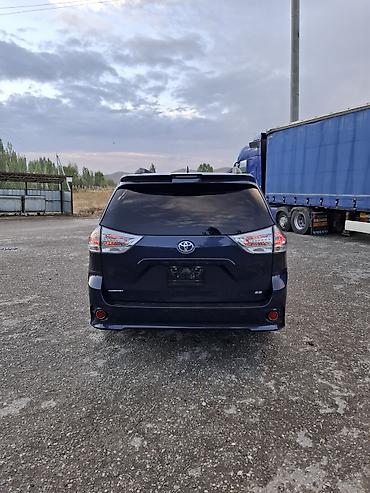 Toyota: Toyota Sienna: 2018 г., 3.5 л, Автомат, Газ, Вэн/Минивэн — 4
