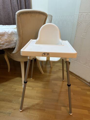 İnformatika: Ushaq yemek stolu,original IKEA. 6 aydan 3-4 yasa qeder otura biler