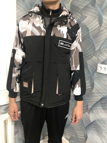 мужские молодежные куртки: Куртка 2XL (EU 44), цвет - Черный