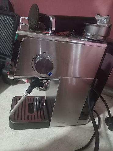 Espresso/kofe aparatıdır – paslanmayan poladdan korpuslu, kompakt