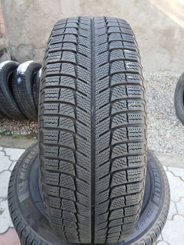 Шины: Шины 225 / 65 / R 17, Зима, Б/у, Комплект, Легковые, Япония, Michelin