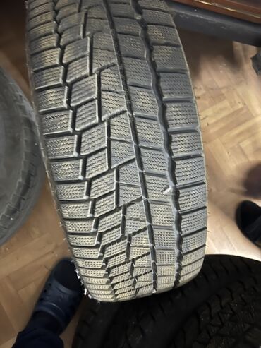 пакрышка 215 60 16: Шины 215 / 60 / R 16, Зима, Б/у, Комплект, Легковые, Maxxis