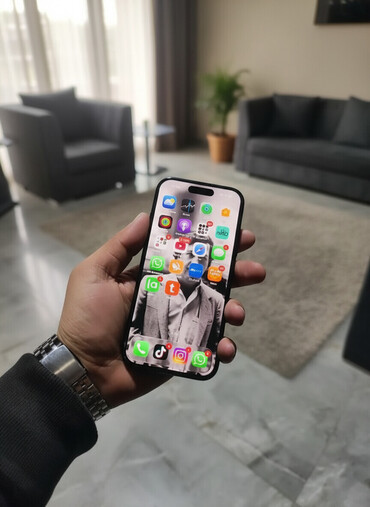 Apple iPhone: IPhone 16, 128 GB — 1
