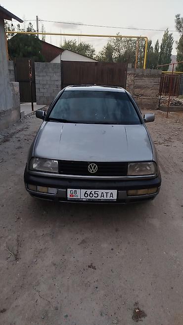 a8 d2: Volkswagen Vento: 1992 г., Седан — 4