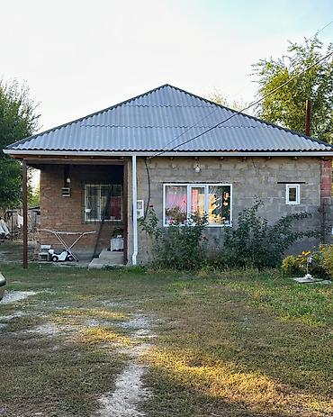 Үйлөрдү сатуу: 4 бөлмө, 100 м², 9 соток, Сокулук, Кыймылсыз мүлк агенттиги — 2