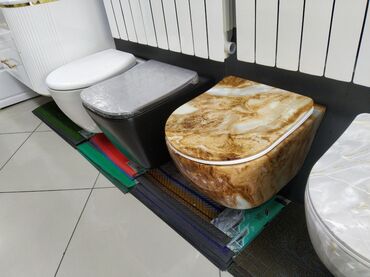 ünitaz: Bu asma tualet kasaları müasir hamam otaqları üçün uyğundur. Divara