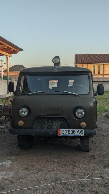 авто в рассрочку без банка без первоначального взноса в бишкеке: УАЗ 452 Buhanka: 2.4 л, Механика, Бензин