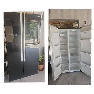 2 qapili Sharp Nofros Soyuducu. 800man. Ela veziyyetdedi.Tam