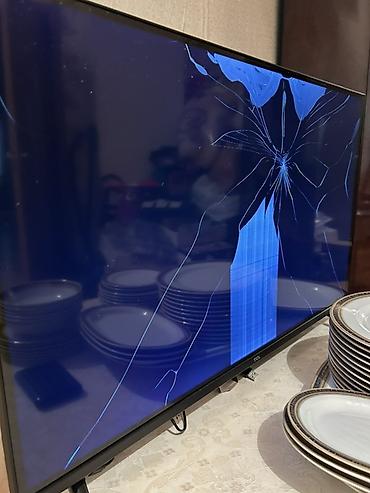 tv box android: TCL smart televizor (təqr. 43–50 düym arası, nazik çərçivəli, iki — 3
