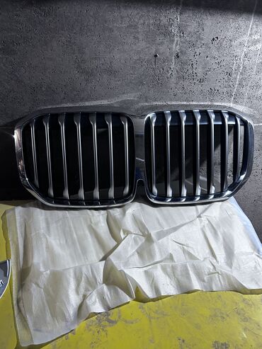 приборная панель бмв: Оригинальная решетка радиатора на BMW x7 ноздри G07