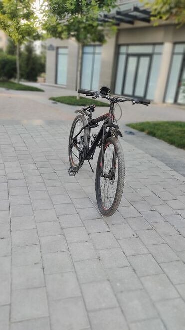 İdman velosipedləri: MTB tipli dağ velosipedi Xüsusiyyətlər: - Çərçivə: yüngül alaşımlı — 7