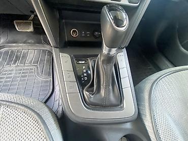 11000: Hyundai Avante: 2019 г., Автомат, Бензин, Седан — 9