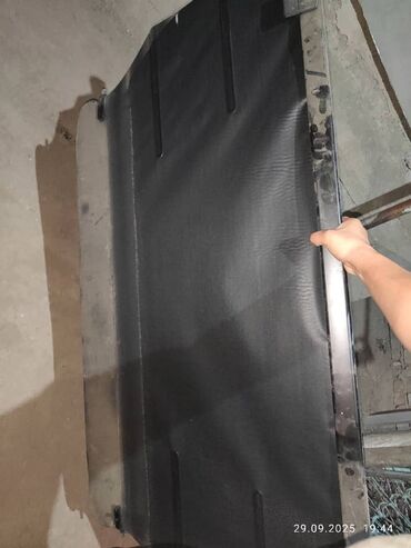 черный пакет: Продам заднюю шторку багажника Лексус 570 Black vision 2022 год