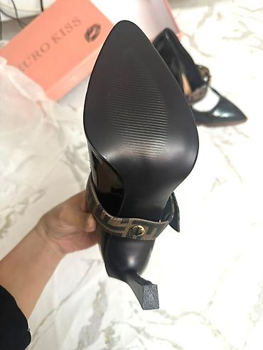 black viev: Tuflilər, Fendi, Ölçü: 39, rəng - Qara, Yeni — 3