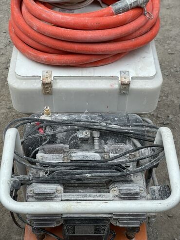 Аппараты для штукатурки и шпаклевки: Шпаклевочный аппарат, Б/у, В наличии at lalafo.kg — 18 Аппараты для штукатурки и шпаклевки: Шпаклевочный аппарат, Б/у, В наличии — 18