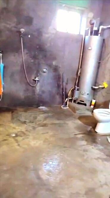 Həyət evləri və villaların satışı: 3 otaqlı, 670 kv. m, Kredit yoxdur, Orta təmir — 52