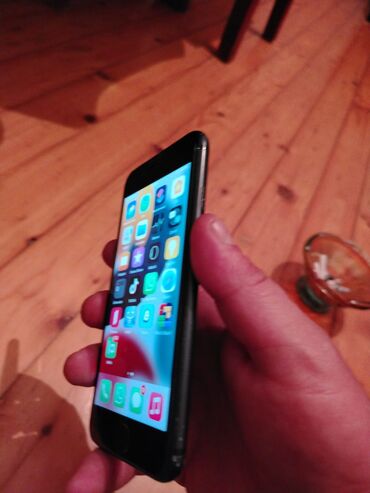 iphone ekran sekilleri: IPhone 7, 32 GB, Qara, Barmaq izi