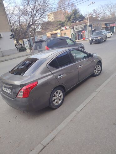 Nissan: Nissan Sunny: 1.5 л | 2012 г