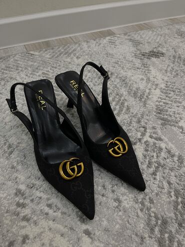 ремень гучи: Туфли Gucci, 37, түсү - Кара