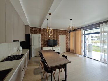 отель исык куль: Коттедж, Чайка Резорт ЦО Chaika Resort, Сары-Ой, Детская площадка, Парковка, стоянка, Охраняемая территория