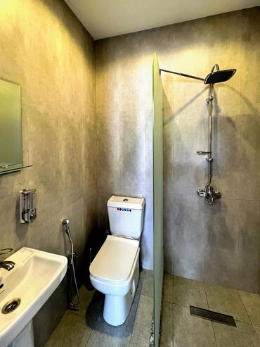 Bağ evlərinin kirayəsi: 240 kv. m, 5 otaqlı, Hovuzlu, Kombi, Qaz, Su — 17