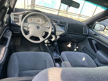 дишевли машина: Honda Civic: 2002 г., Бензин, Седан — 5