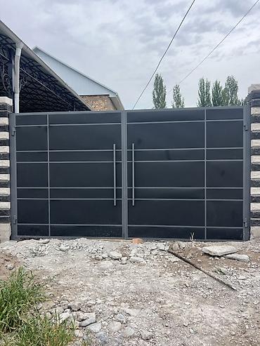 silver kitchen: Металлические ворота и заборные панели - Распашные ворота из металла — 2