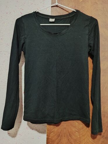 Другая женская одежда: Женская одежда.
арзан берем баарын 
100-500 с чеин — 28