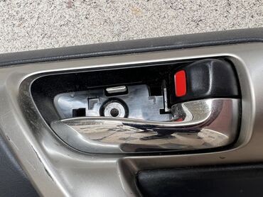 Дверные карты: Дверная карта Toyota 2018 г., Б/у, Оригинал, США — 7