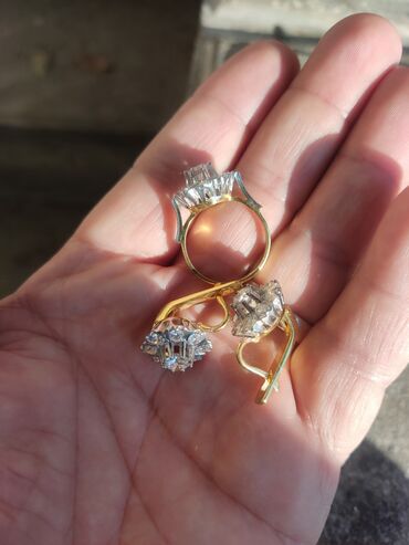 Zərgərlik dəstləri: Dəstə daxildir: Üzük, Sırğa, Gümüş, 925 Əyar — 6