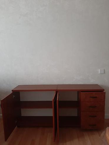 antik komod: Mebel: Taxta komod/TV altlığı Təsvir: - Rəng: isti qəhvəyi/çarmaqlı — 1