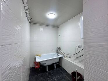 Помещения свободного назначения: Срочно продаётся коммерческое помещение! Локация: район Манаса / — 16